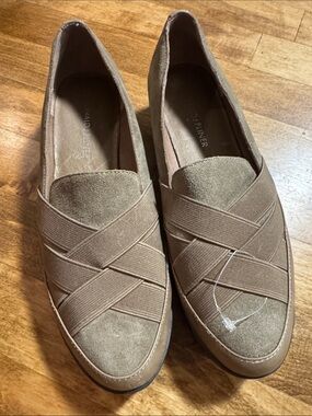 Donald J. Pliner Women's Taupe Elastic Crossover Slip-On Loafers